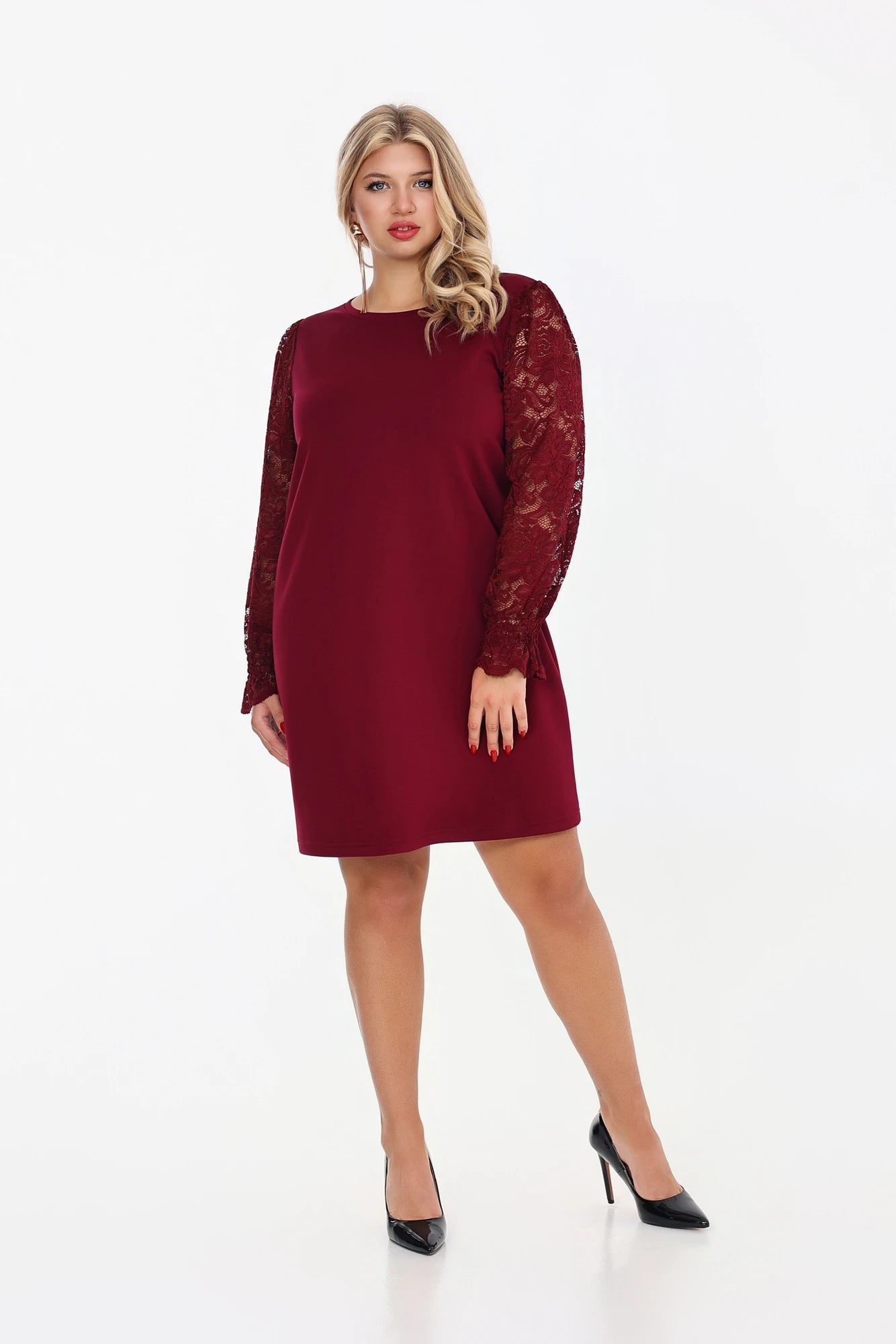 VALENCIA Csipkés Ujjú Ruha